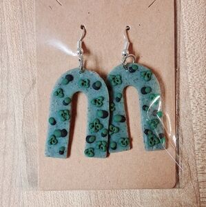 Stylish Green and Black Earrings